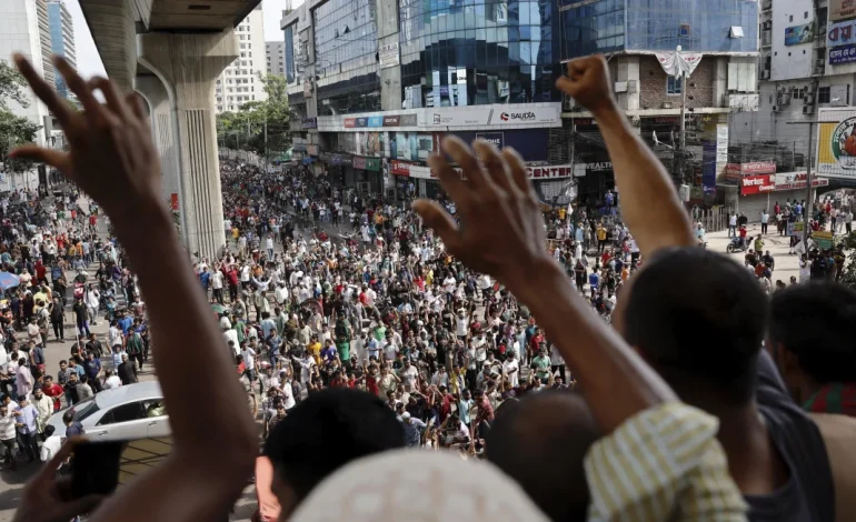 Bangladesh Protesters Demand Nobel Price Winner Yunus Lead Interim Government