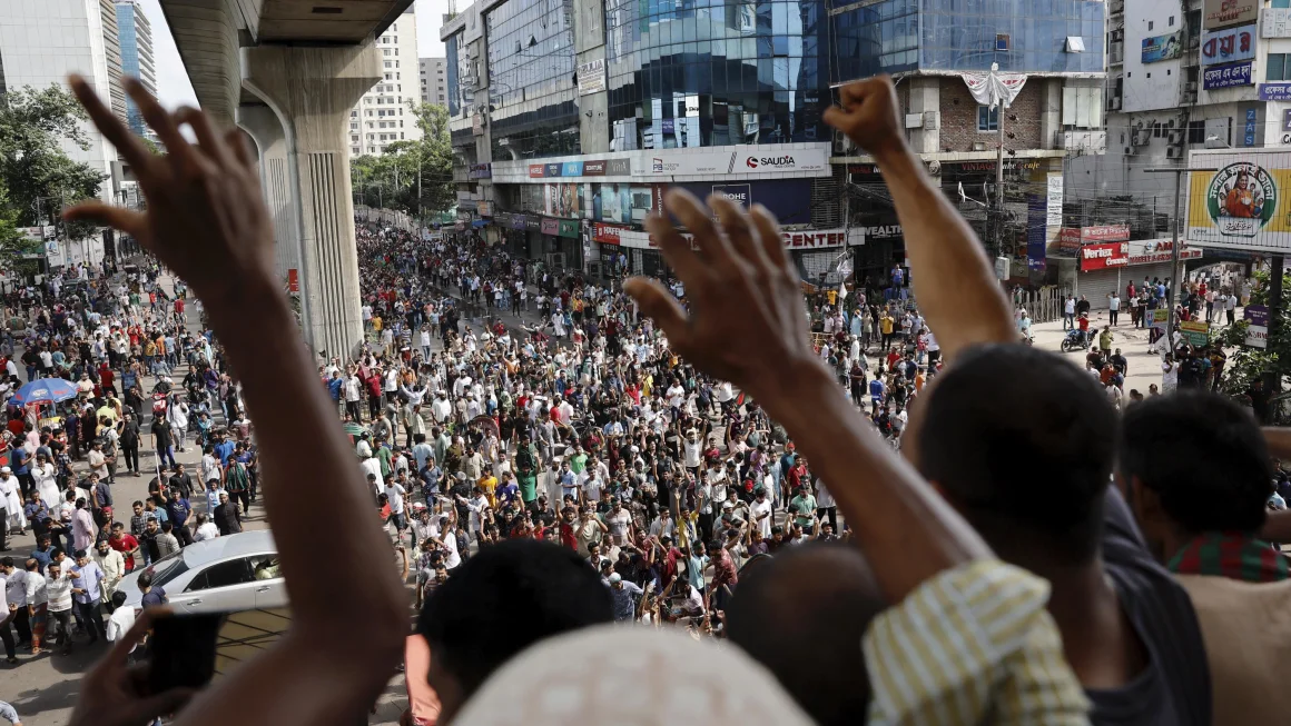 Bangladesh Protesters Demand Nobel Price Winner Yunus Lead Interim Government