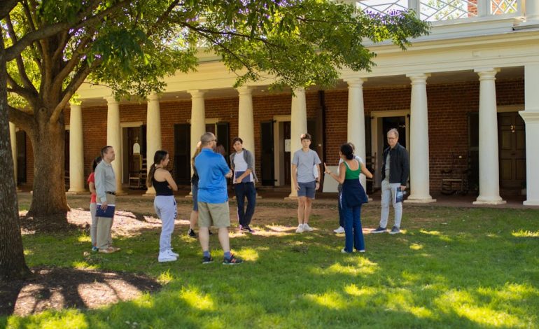 University of Virginia Pauses Tour Program Amid Criticism Over Historical Focus