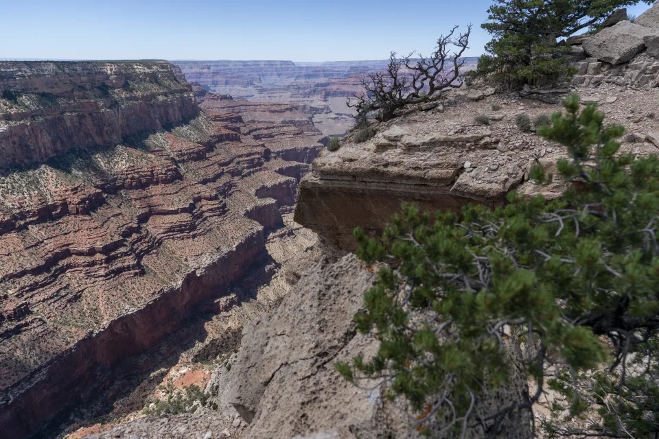 Grand Canyon Water Pipeline Failure Halts Overnight Stays Amid Busy Labor Day Weekend 