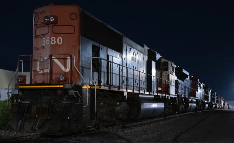 Canada’s Major Freight Railroads Cease Operations, Impacting 9,000 Teamsters Union Members