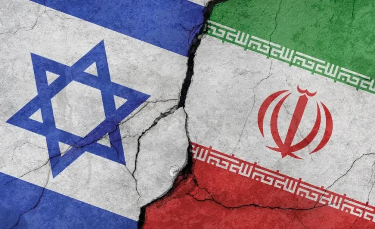 Hungarian Foreign Minister Warns Israel of Iran’s plans to begin offensive