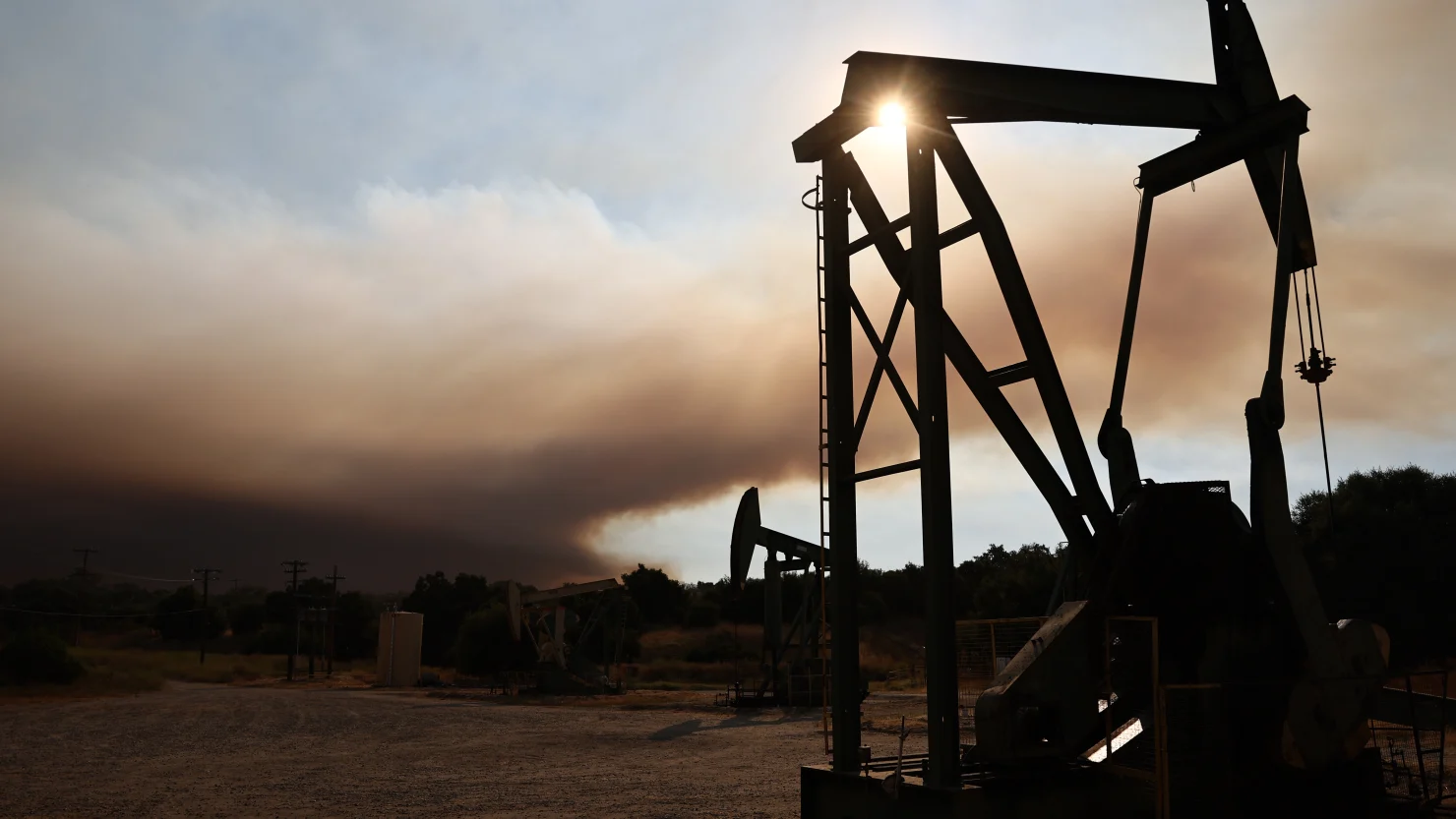 Oil Prices Continue Decline as Libyan Production Resumes and OPEC+ Plans to Boost Output