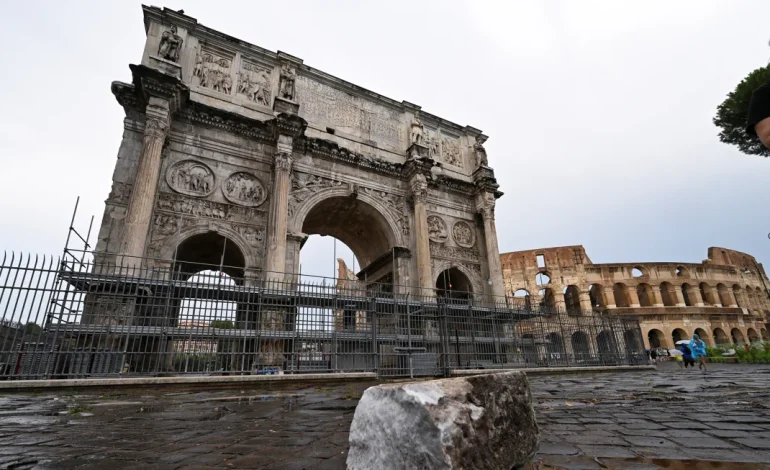 Rome’s Constantine Arch Damaged by Lightning Strike Amid Violent Storm