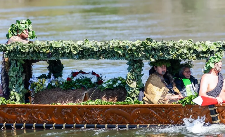 New Māori Queen Ascends to the Throne as Late King Is Laid to Rest