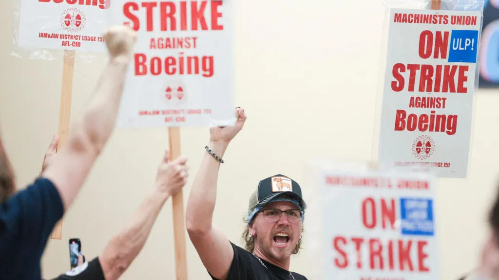 Boeing Union Criticizes ‘Final’ Pay Offer Amid Ongoing Strike