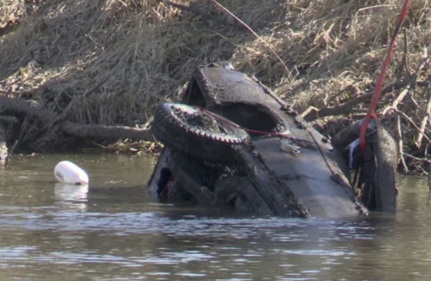 Skeletal Remains Found in Illinois River Confirmed to be Missing Men From 1976