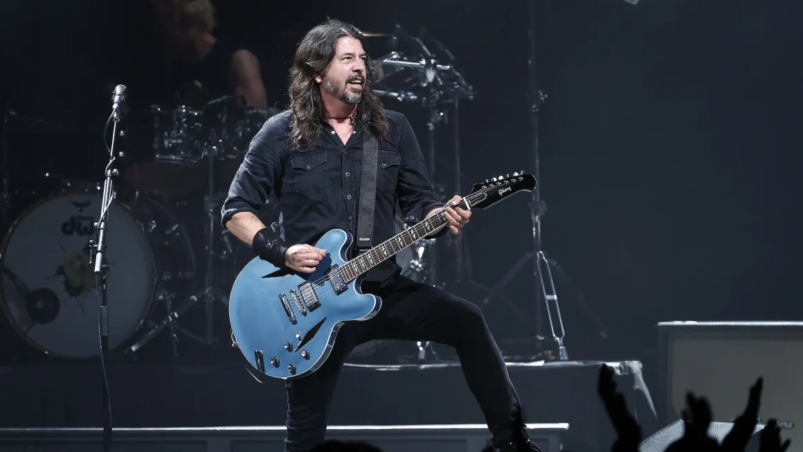 American Rock Musician Dave Grohl Welcomes New Daughter, Addresses Family Situation in Personal Statement