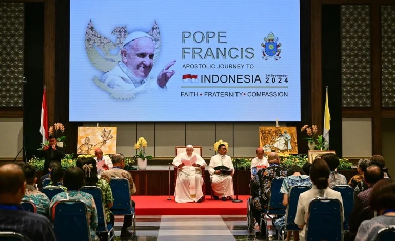 Pope Francis, Indonesian Grand Imam Issue Joint Statement on Dehumanization and Climate Change