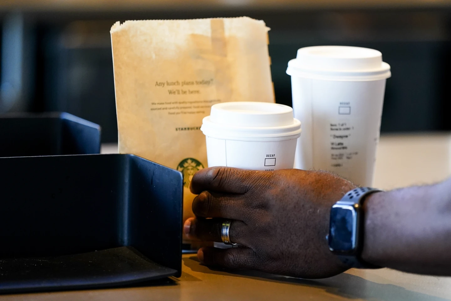 Starbucks’ New CEO Aims to Revitalize the Coffeehouse Experience