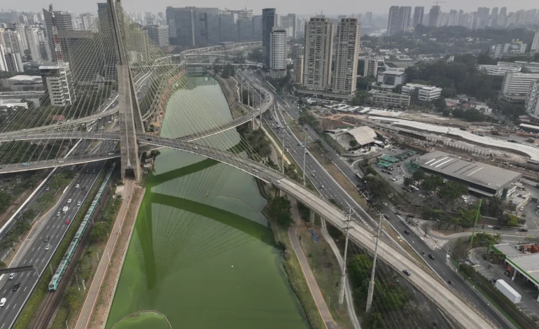 Drought and Wildfires Turn Sao Paulo’s River Green and Skies Grey