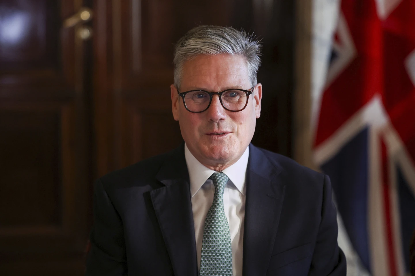 UK Prime Minister Starmer Meets Italian Premier Giorgia Meloni to Address Migration and Strengthen Ties