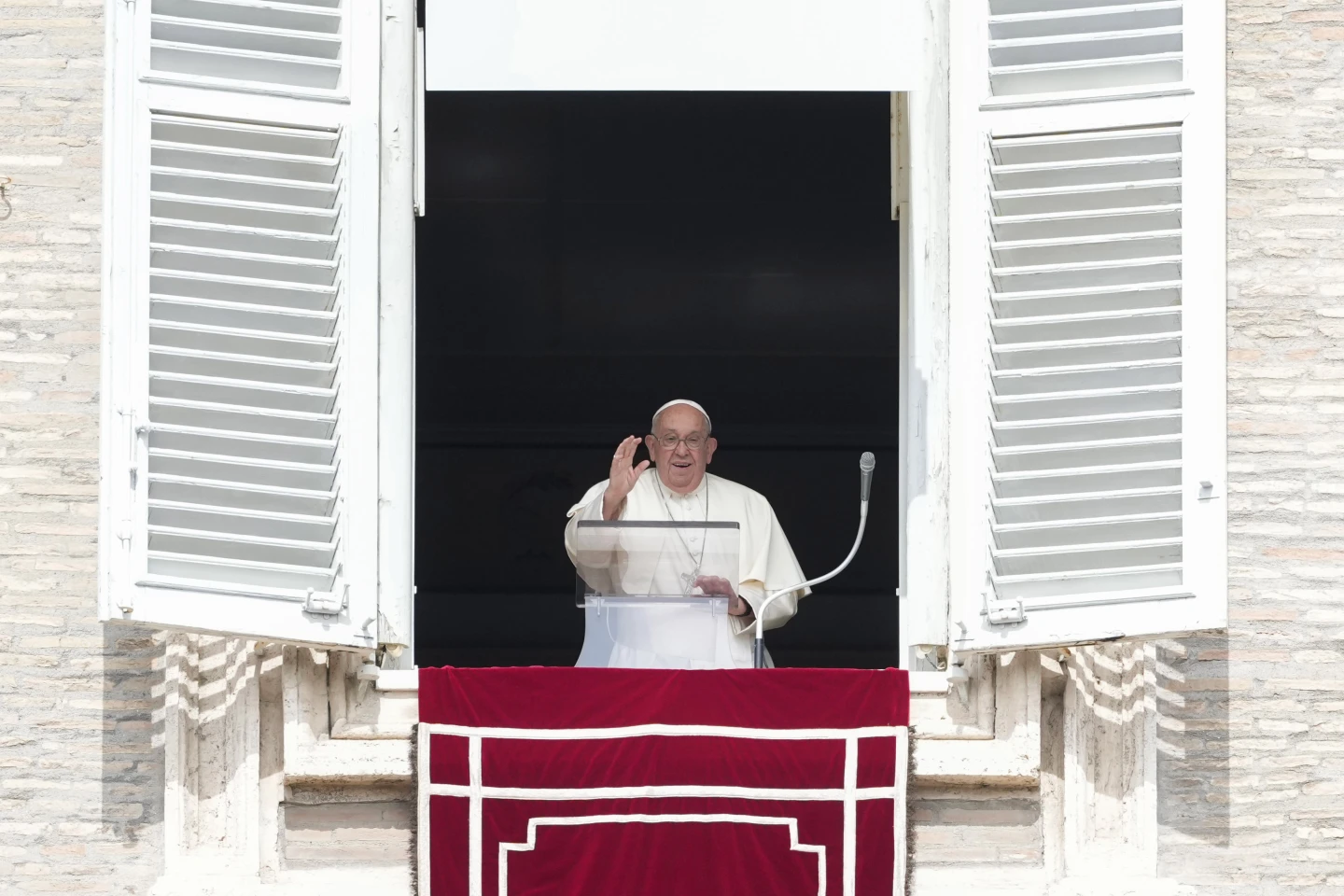 Pope Francis’ Belgium, Luxembourg Trip Confirmed Despite Flu-Like Symptoms