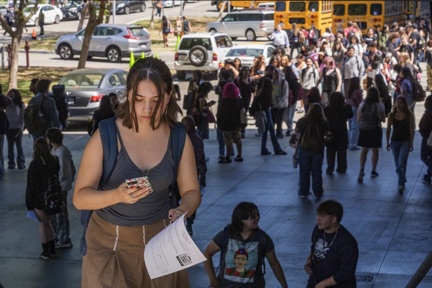 California Enacts Statewide Smartphone Restrictions for Students