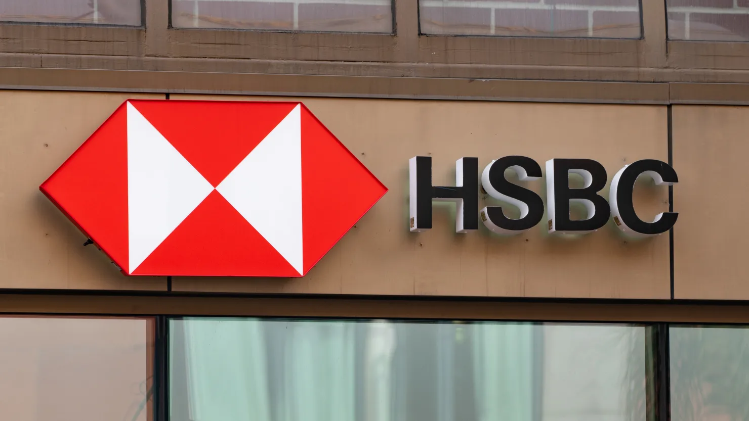 HSBC Launches Largest Restructuring in a Decade Under New CEO