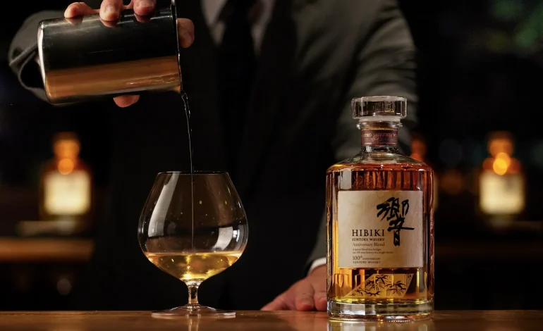 First-Class Flights on Japanese Airlines Now Offer Rare Whisky at Bargain