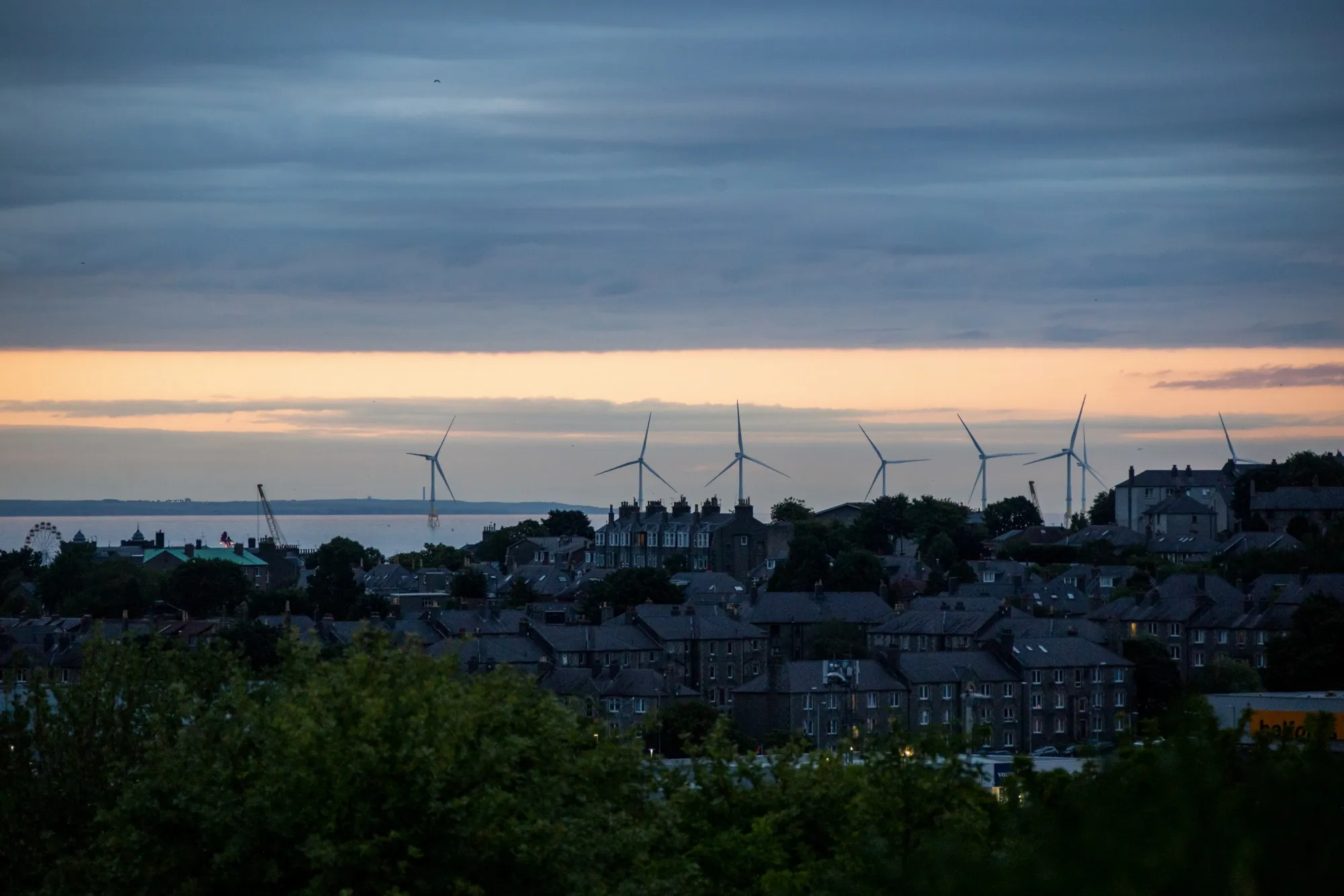 UK Government Pushes for Accelerated Renewable Energy Deployment