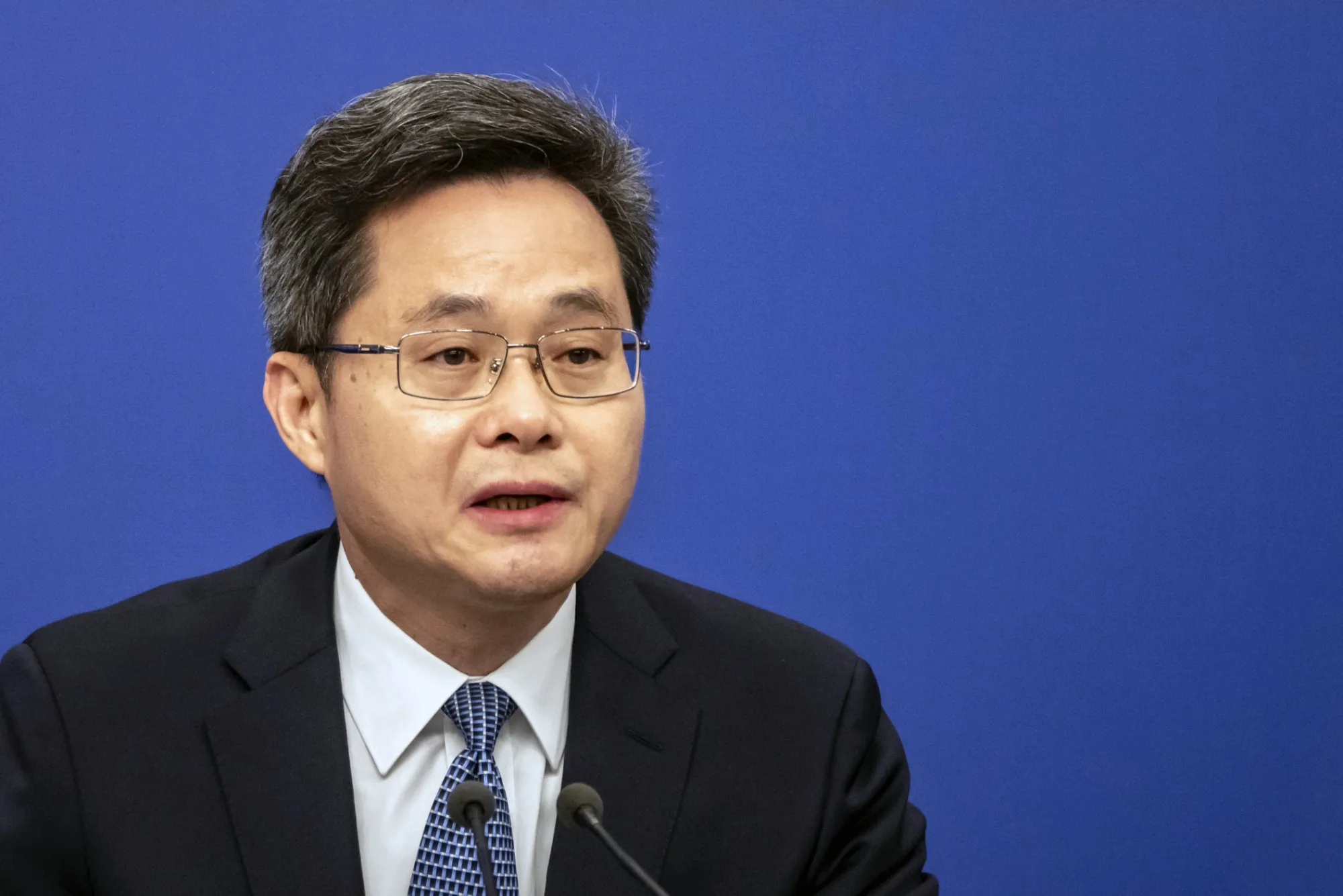 China to Hold Fiscal Policy Briefing Amid Investor Urgency for Stimulus