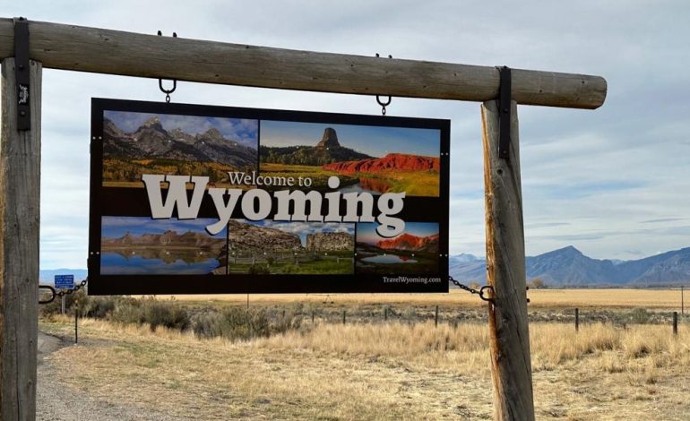 Wyoming Welcomes Drivers with New Road Signs