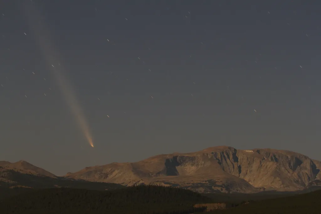 Capturing a Rare Celestial Visitor: Photographing Comet Tsuchinshan–ATLAS