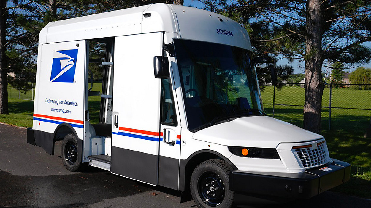 USPS Reaches Tentative Contract Agreement with Mail Carrier Union; New Vehicles Will Include Air Conditioning