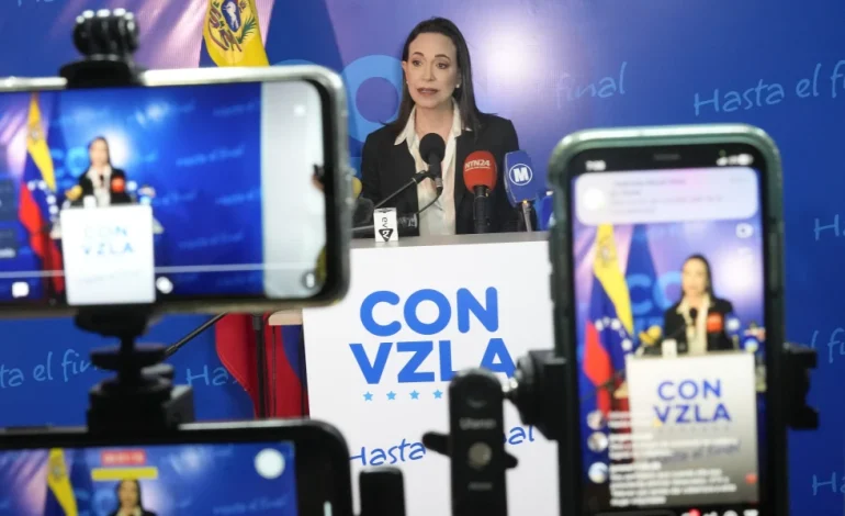 Venezuelan Opposition Leader Calls on Colombia to Recognize Her Victory, Pressuring Maduro