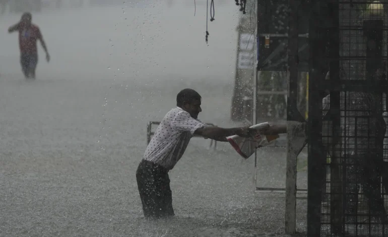 Sri Lanka Flooded: Schools Closed in Colombo, Thousands Displaced