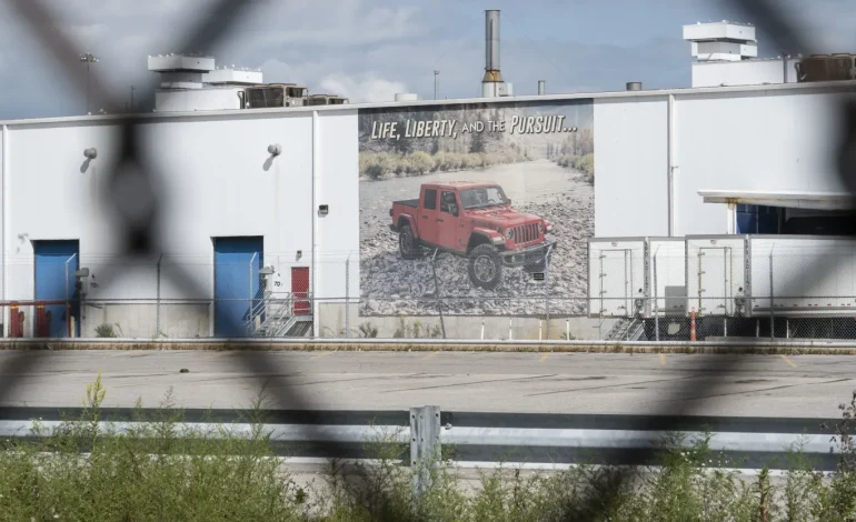 Stellantis Announces 1,100 Layoffs at Jeep Plant in Ohio Amid High Inventory and Declining Gladiator Sales