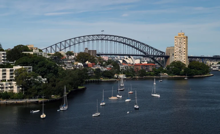 Australia Boosts Sovereign Wealth Fund’s Domestic Investment Mandate