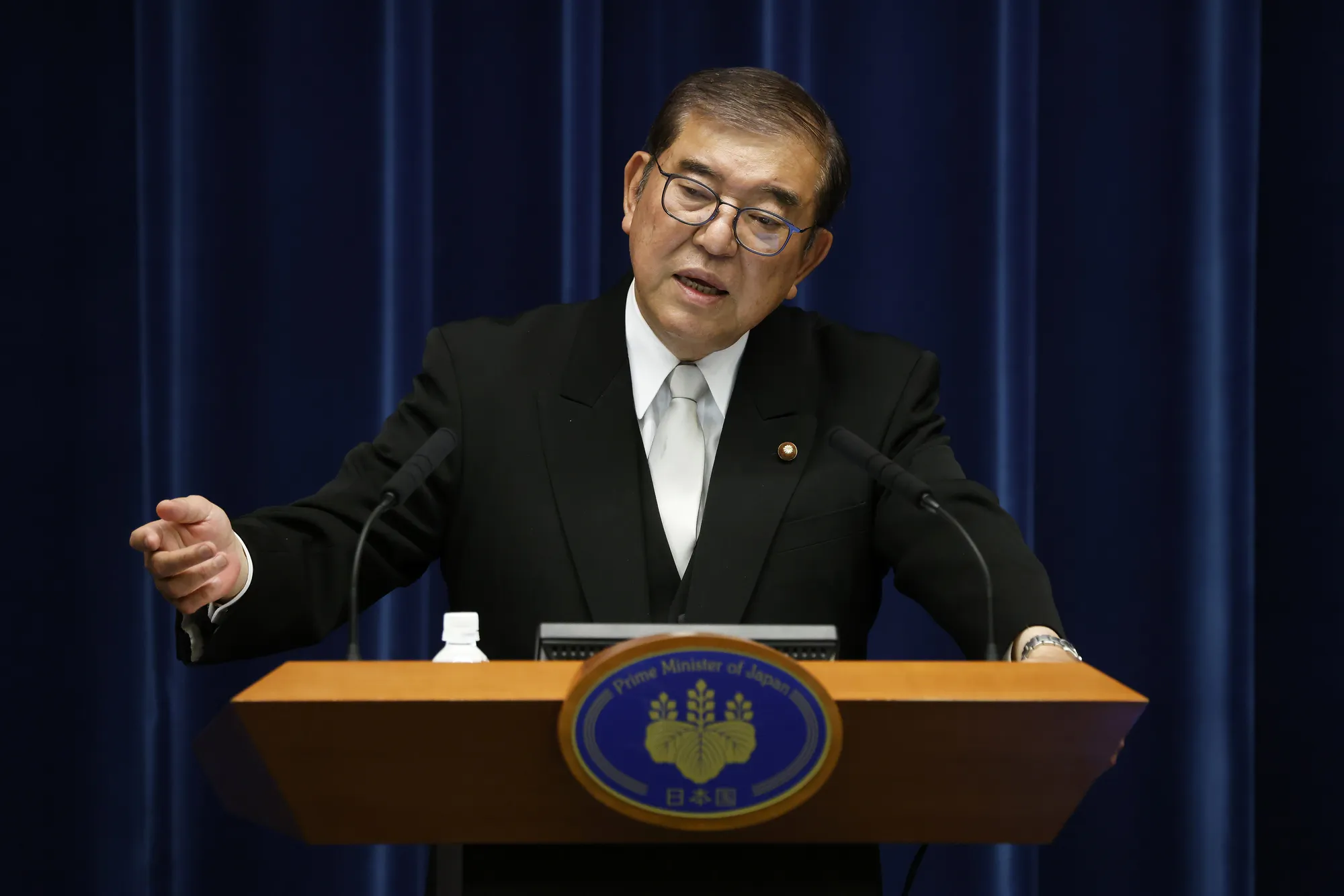 Japan’s Ishiba’s ¥39 Trillion Stimulus Package Passes, Testing Minority Government’s Strength