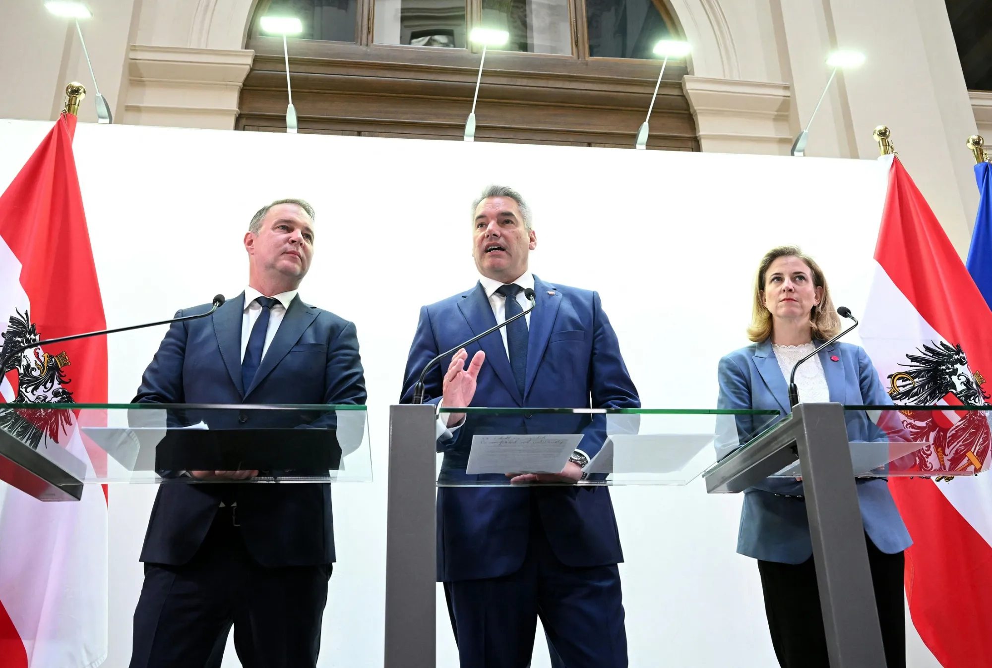 Austria’s Centrist Parties Begin Coalition Talks Amidst Far-Right Gains