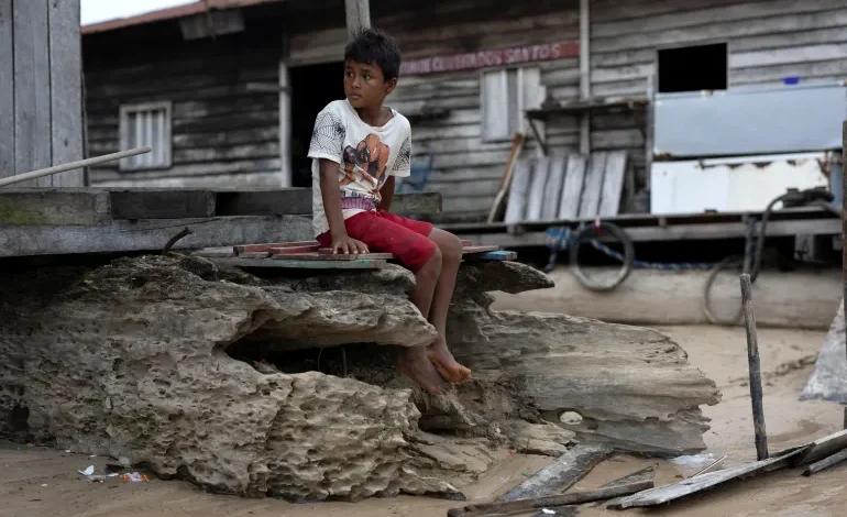 Amazon Drought Leaves Over 420,000 Children in Need of Urgent Aid