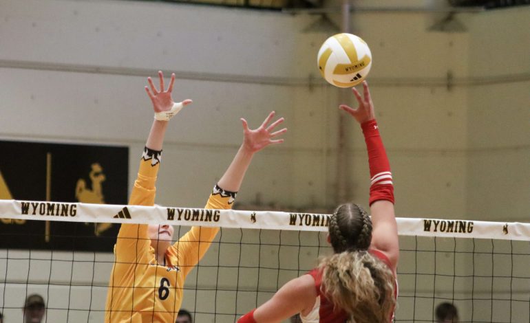 Three University of Wyoming Volleyball Players Earn Mountain West Conference Honors