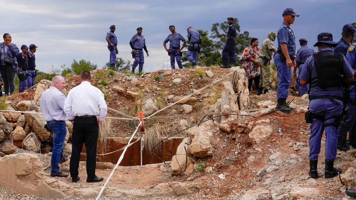 South African Court Orders End to Standoff at Abandoned Mine, Hundreds of Illegal Miners Trapped