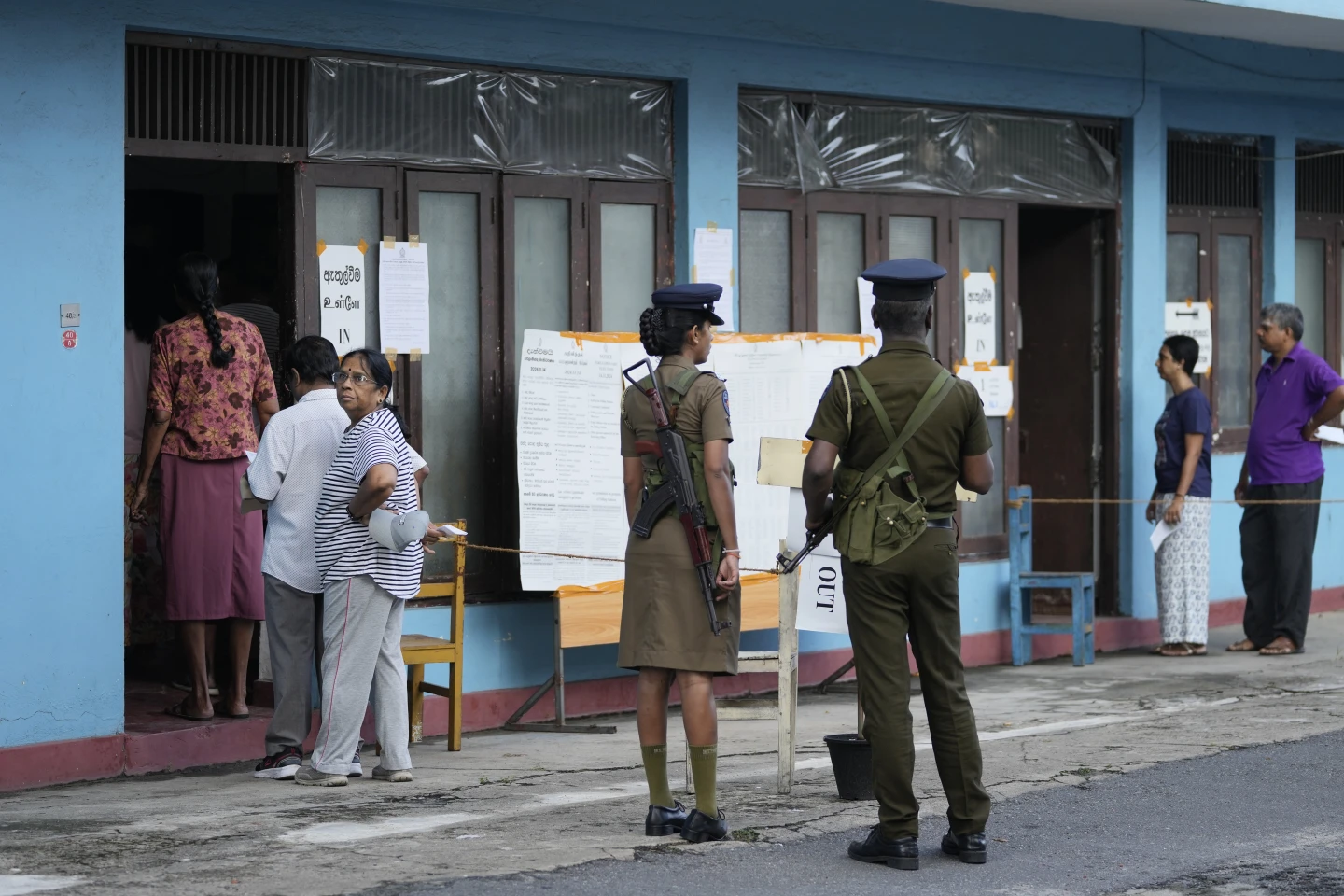 Sri Lankans Vote in Crucial Parliamentary Election, Testing Marxist President’s Power