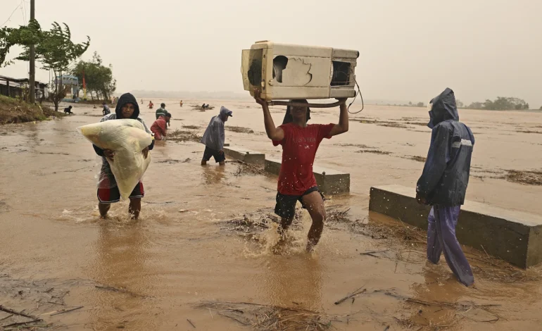 Typhoon Toraji Batters Northern Philippines, Leaving Trail of Destruction