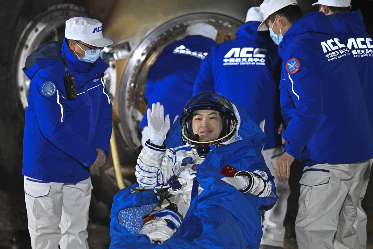 Chinese Astronauts Return to Earth After Six-Month Tiangong Mission