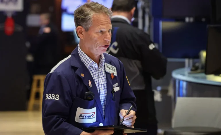 Stock Futures Show Minimal Movement Ahead of Key Jobs Report