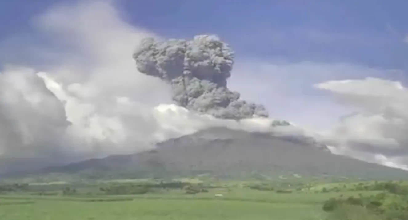 Kanlaon Volcano in Philippines Erupts Explosively, Prompting Evacuations