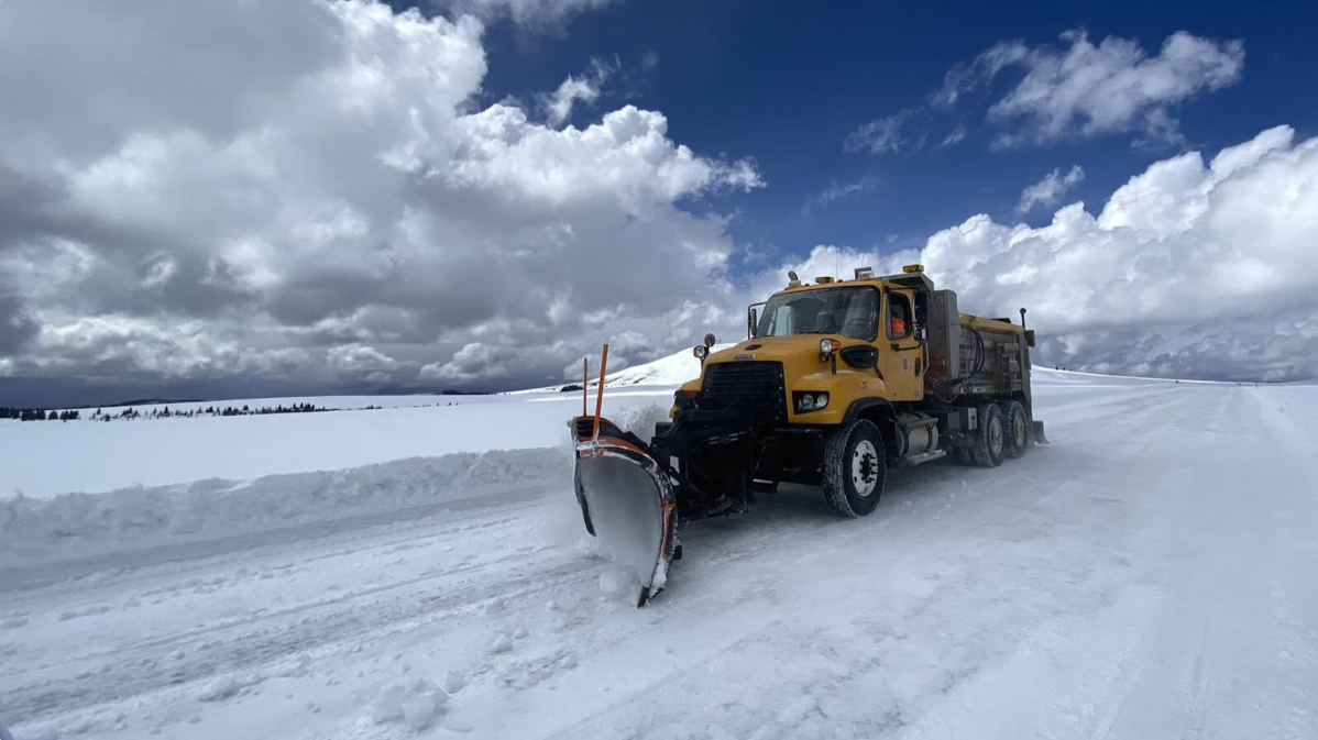 Winter Storm Brings Heavy Snow and Strong Winds to Northeast Wyoming