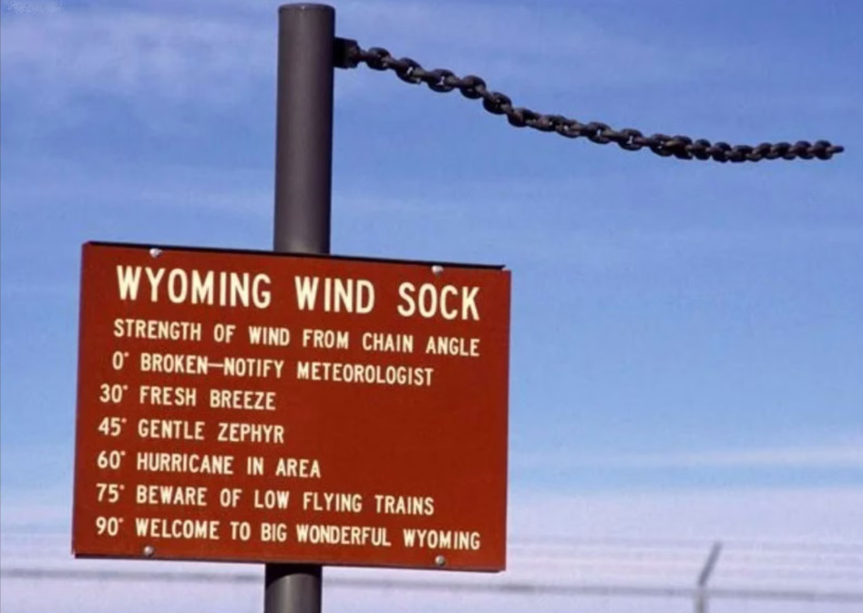 High Winds and Snow Pose Challenges for Holiday Travelers on Wyoming’s I-80 Corridor