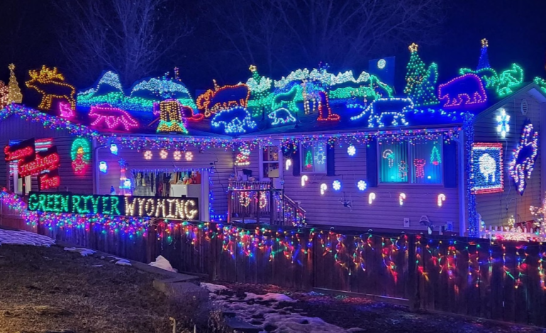 Green River Resident Creates Stunning Holiday Tribute to Wyoming’s Spirit