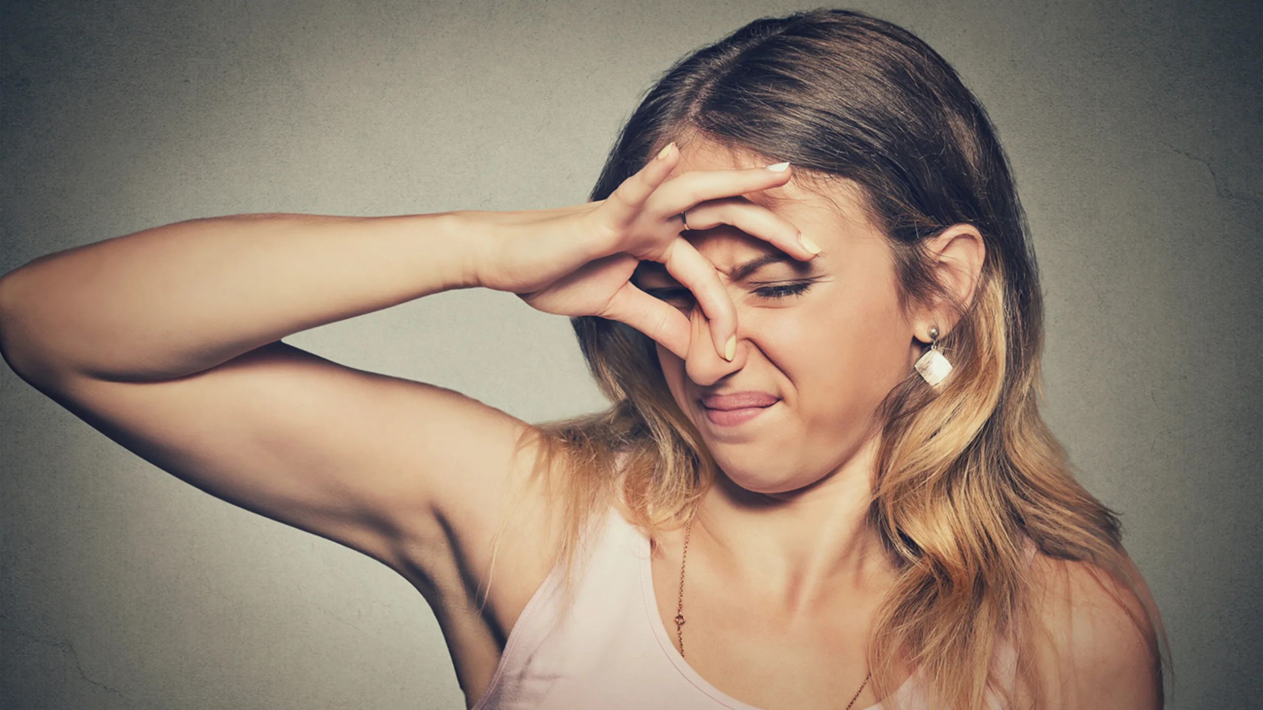 Dermatologist Explains Why Some People Have Body Odor While Others Don’t