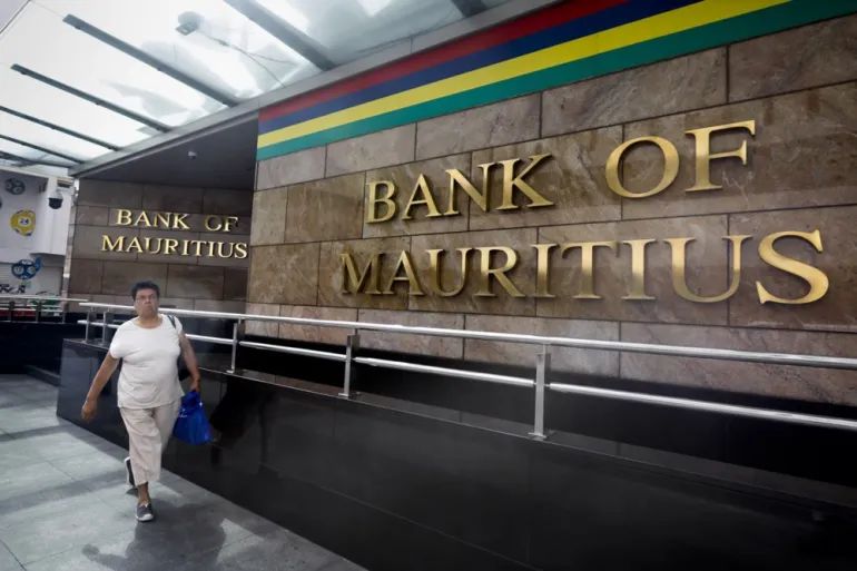 Former Mauritius Central Bank Governor Seegolam Subject to Arrest Warrant