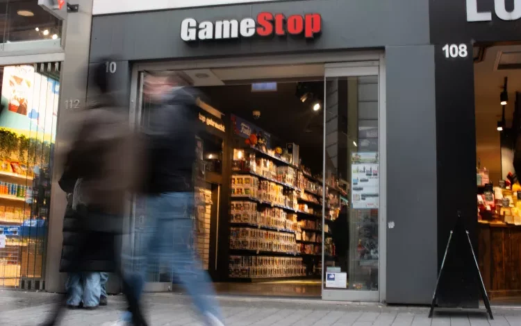 GameStop Shares Surge Following Roaring Kitty’s Cryptic Tweet