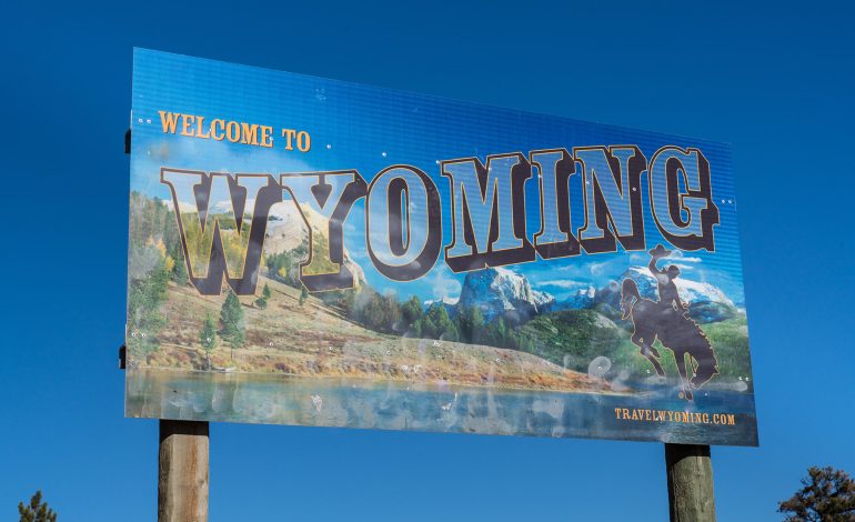 Wyoming Reports Spike in Sign Theft, Raising Safety and Cost Concerns