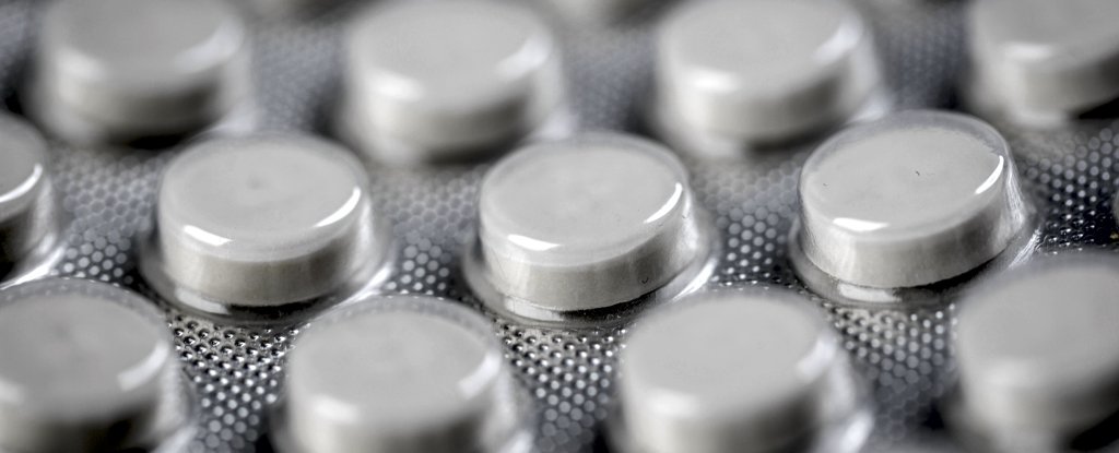 Acetaminophen, the World’s Most Common Pain Reliever, May Influence Risk-Taking Behavior