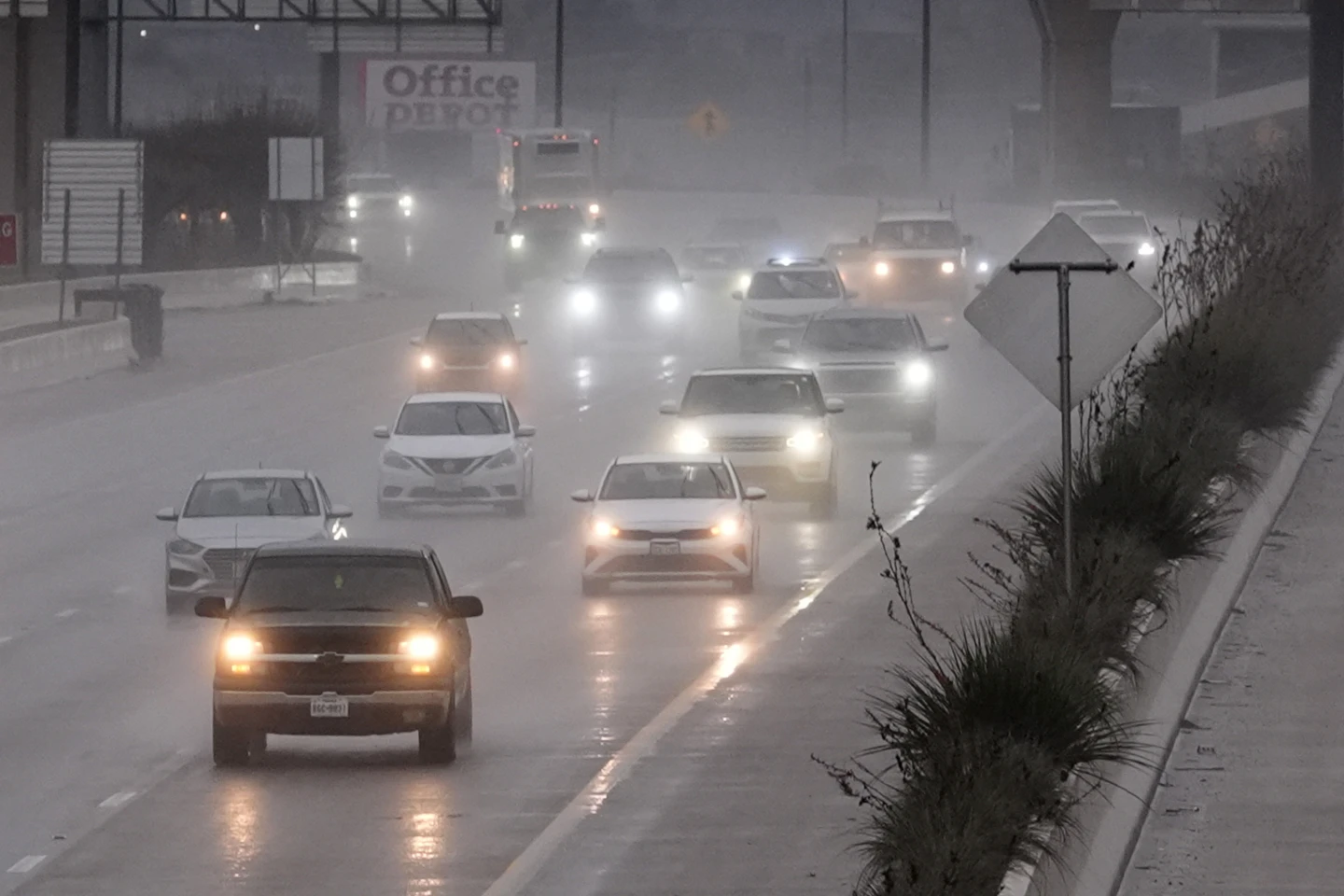 Severe Weather Threatens Texas, Louisiana, Arkansas with High Winds, Hail, Possible Tornadoes