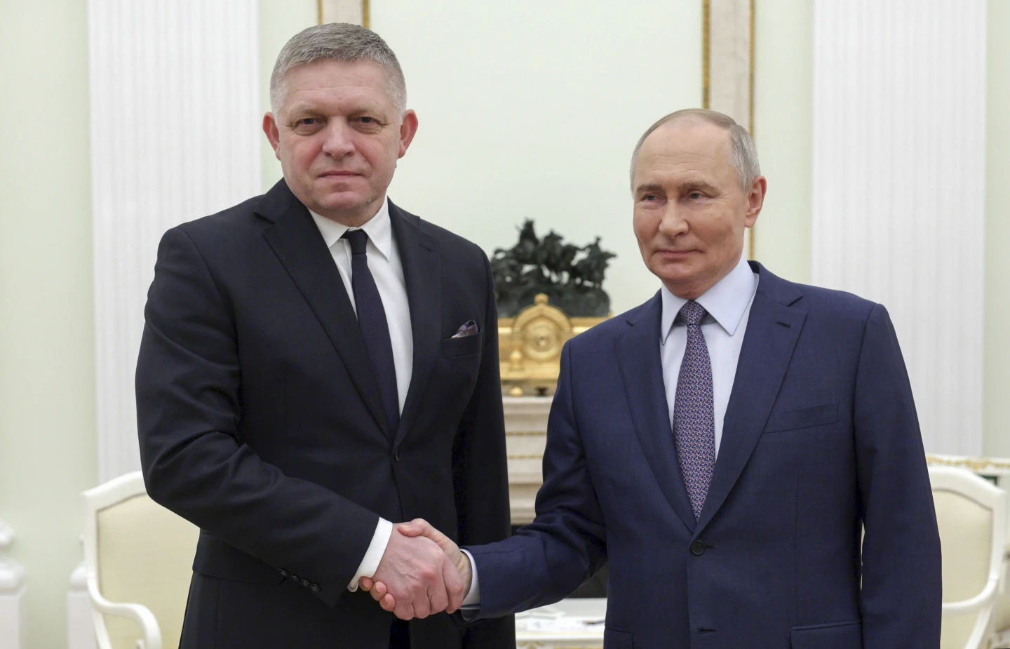 Slovak Prime Minister Fico Visits Russia’s Putin in Kremlin Meeting Amid EU Tensions