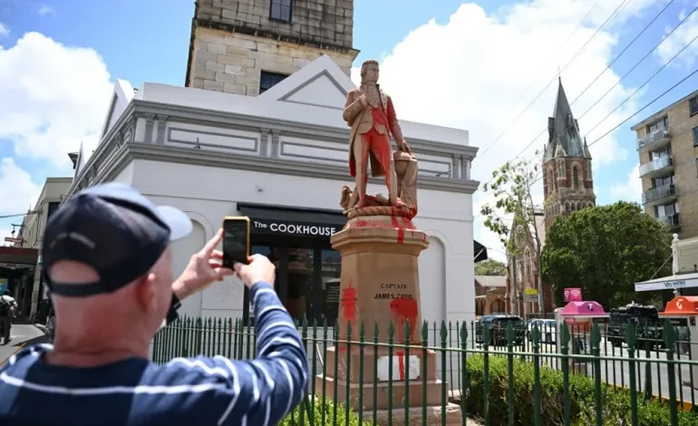 Captain Cook Statue Vandalized Ahead of Australia Day